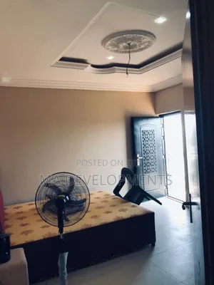 2bdrm Apartment in Race Course Lapaz, Top Base for rent