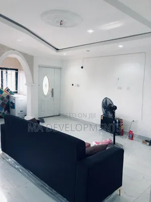 2bdrm Apartment in Race Course Lapaz, Top Base for rent