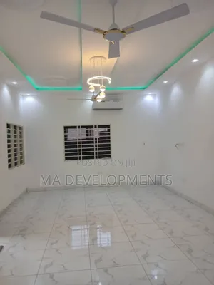 3bdrm Apartment in Mayera Pokuase for rent
