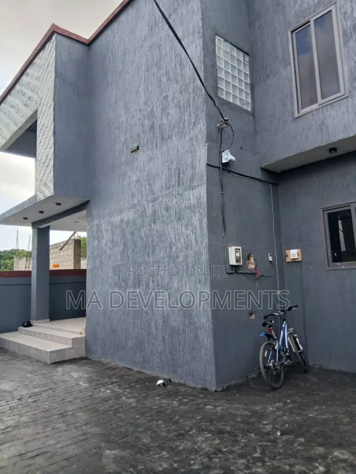 3bdrm Apartment in Mayera Pokuase for rent
