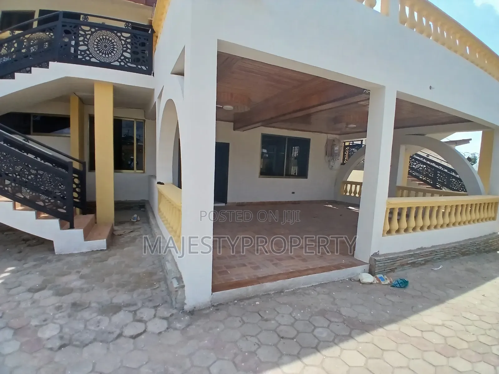 2bdrm Apartment in Okpoegonor, Baatsona Total for rent