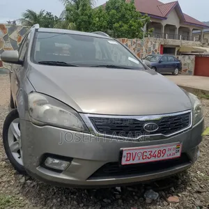 Kia Ceed 1.6 CVVT SW 2009 Brown