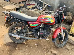 Bajaj Boxer 2019 Red