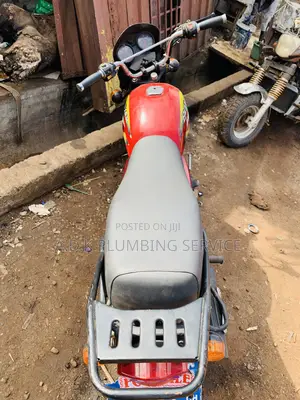 Bajaj Boxer 2019 Red