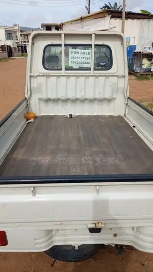 Daihatsu Hijet 2001 White