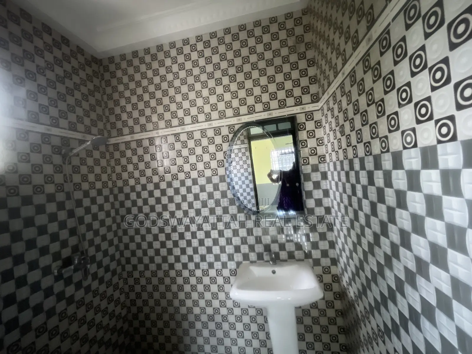 2bdrm Apartment in East Legon, Adjiriganor for rent