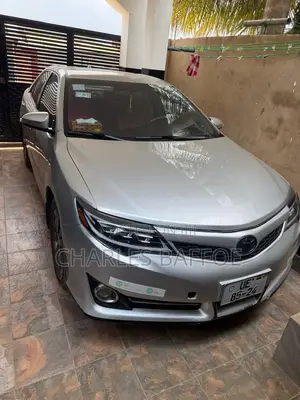 Toyota Camry SE 4dr Sedan (2.5L 4cyl 6A) 2014 Silver