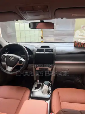 Toyota Camry SE 4dr Sedan (2.5L 4cyl 6A) 2014 Silver