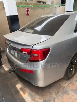 Toyota Camry SE 4dr Sedan (2.5L 4cyl 6A) 2014 Silver