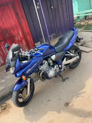 Suzuki Bandit 2000 Blue