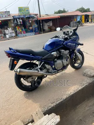 Suzuki Bandit 2000 Blue
