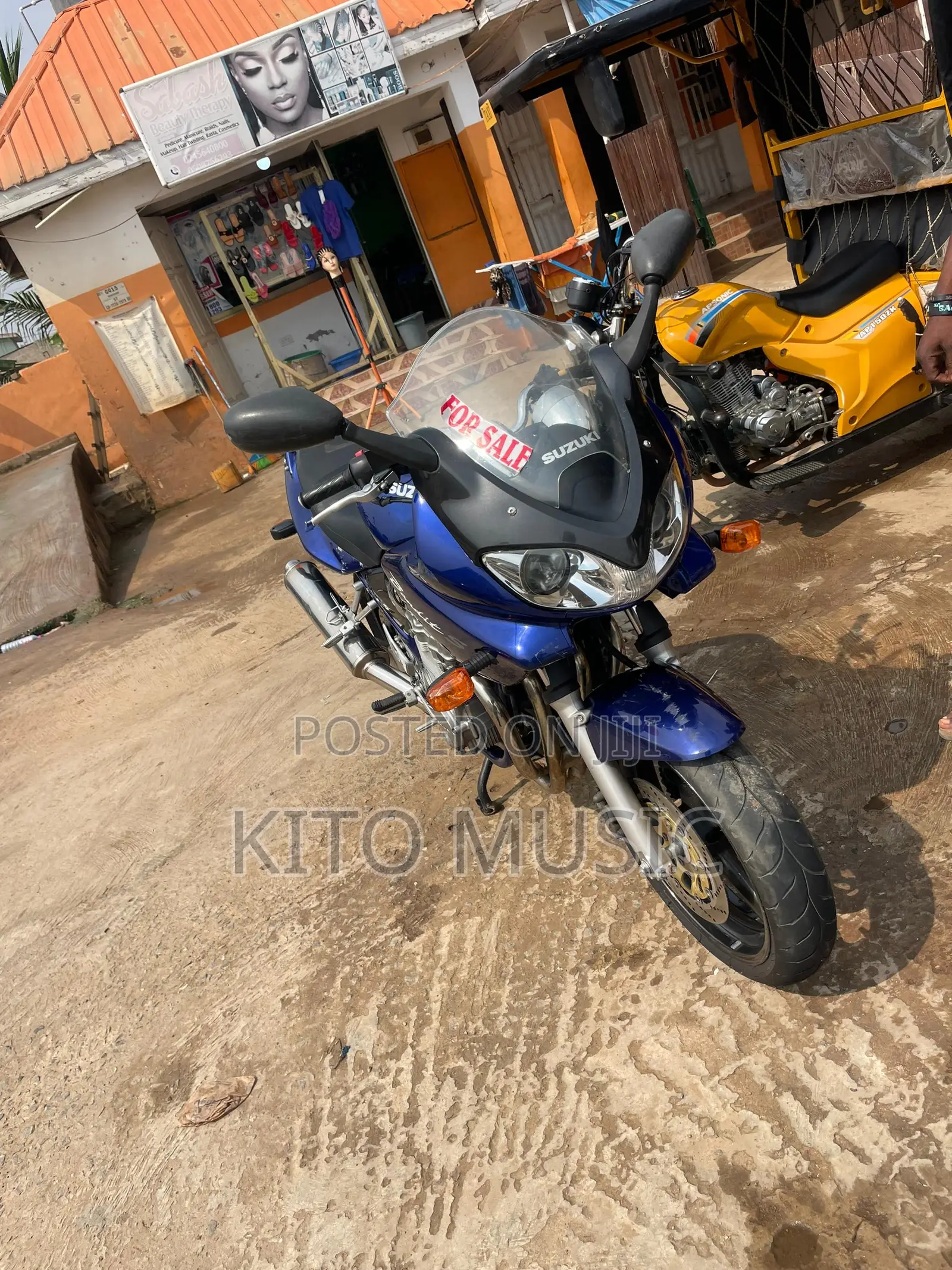 Suzuki Bandit 2000 Blue