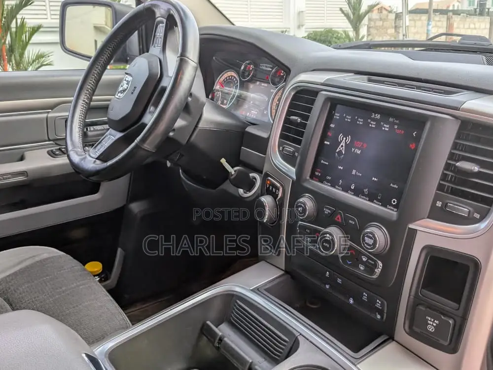 Dodge RAM 1500 5.7 Petrol AWD 2018 Gray