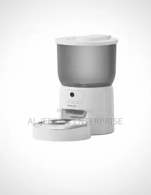 Smart Pet Feeder With Camera