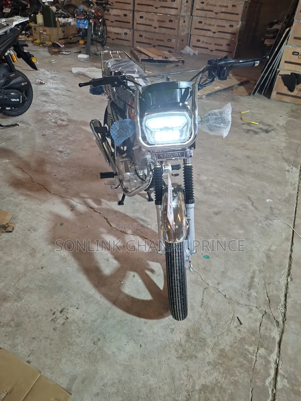 New Royal RY125 2025