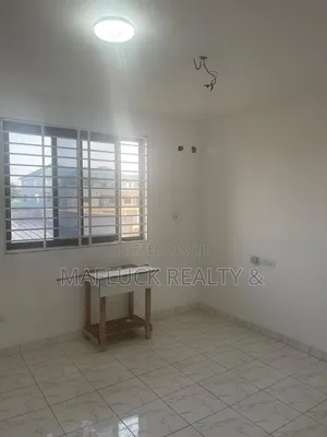 1bdrm Apartment in Lakeside Estate for rent