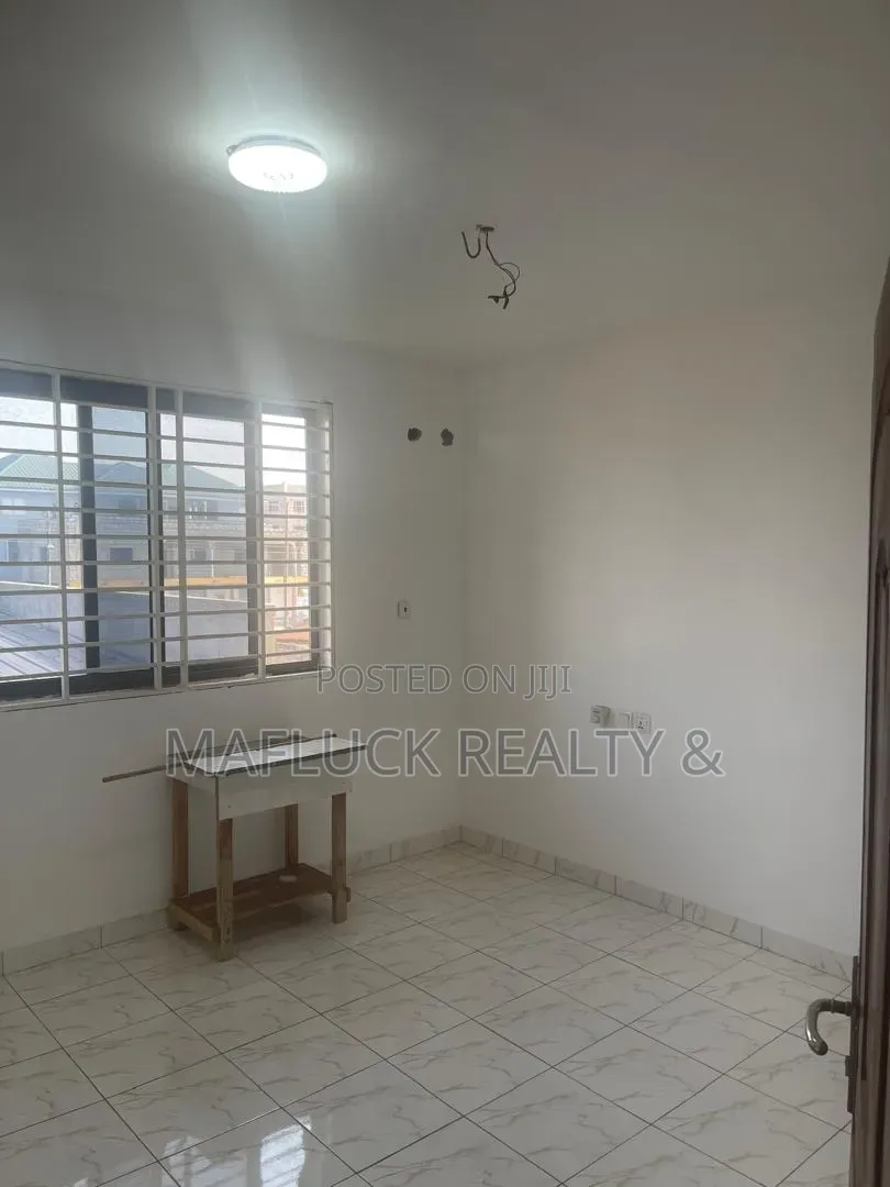 1bdrm Apartment in Lakeside Estate for rent