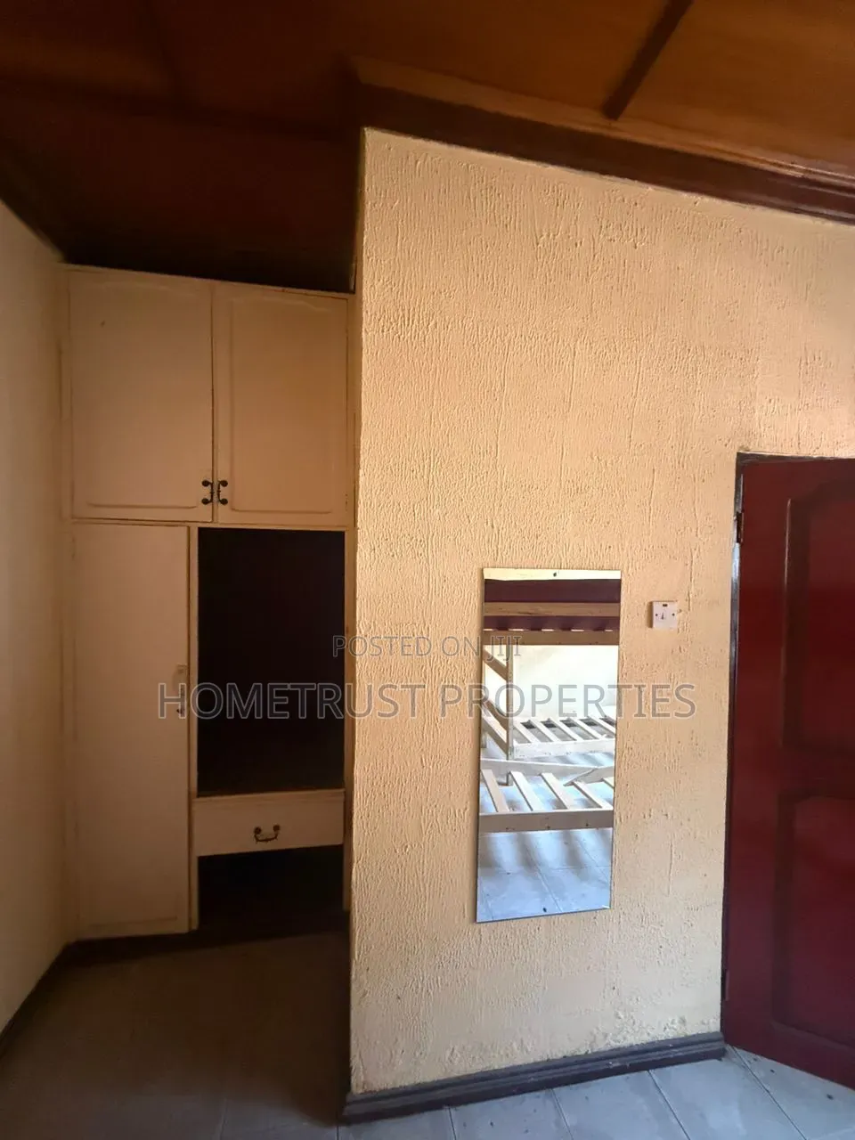 10 Bedroom House for Sale