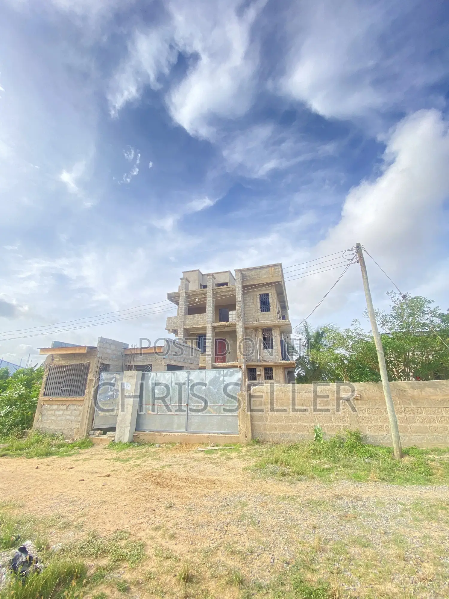 6bdrm Mansion in Prampram for sale