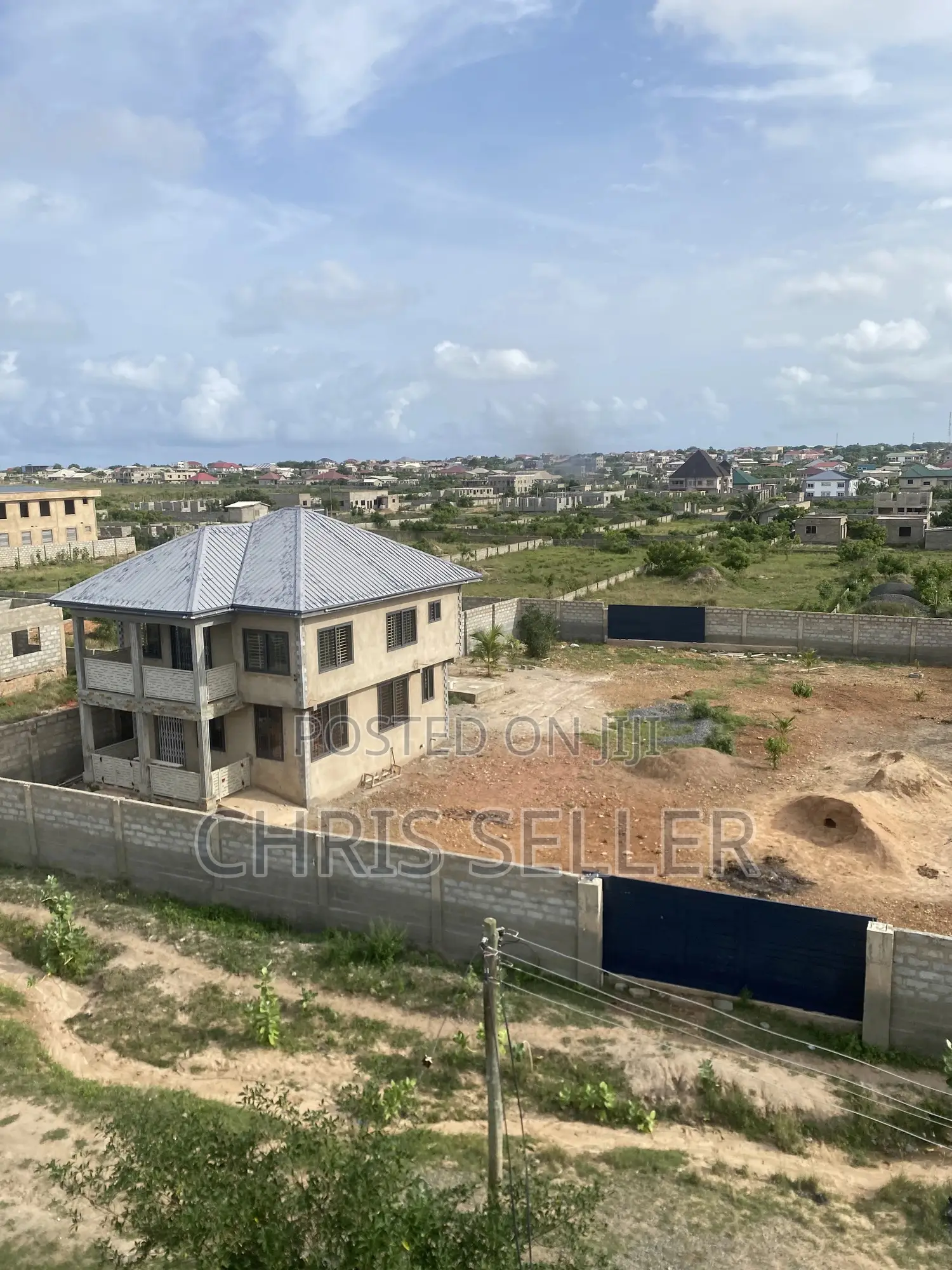 6bdrm Mansion in Prampram for sale