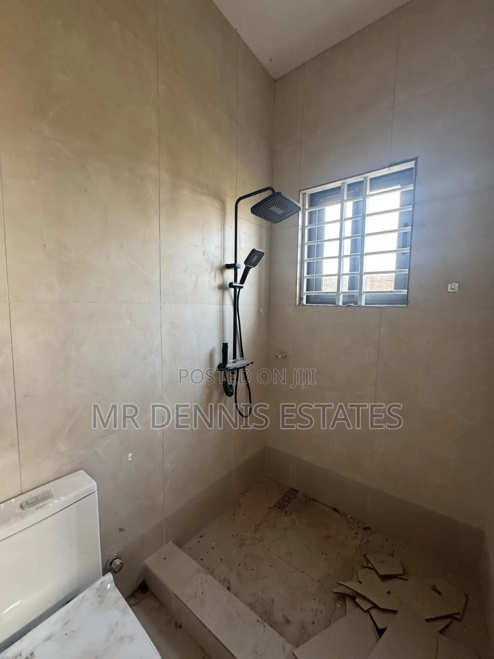 3bdrm House in Mr Dennis Estates, Pokuase for sale