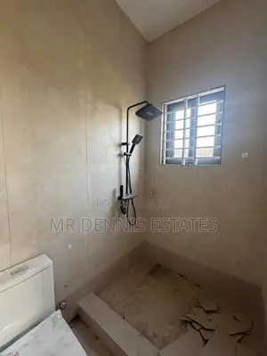 3bdrm House in Mr Dennis Estates, Pokuase for sale