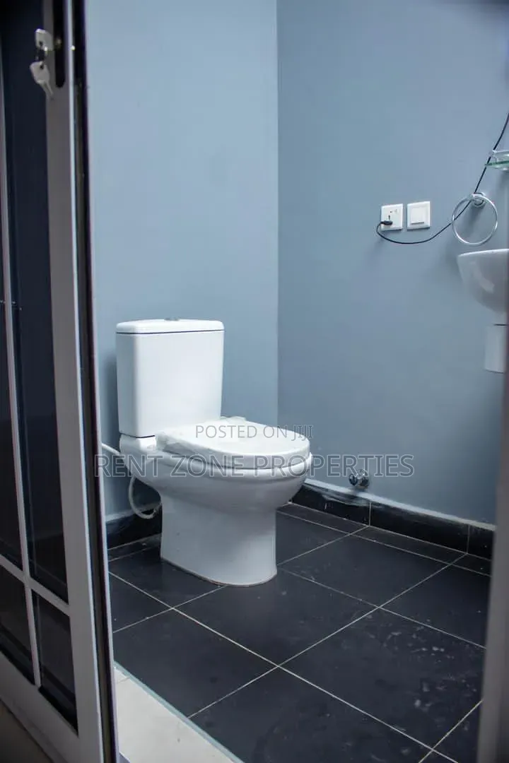 3bdrm Maisonette in Amasaman for sale