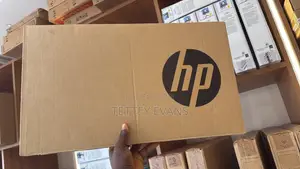 New Laptop HP 250 G10 4GB Intel SSD 256GB