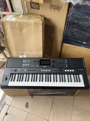 Yamaha PSR E483 Keyboard