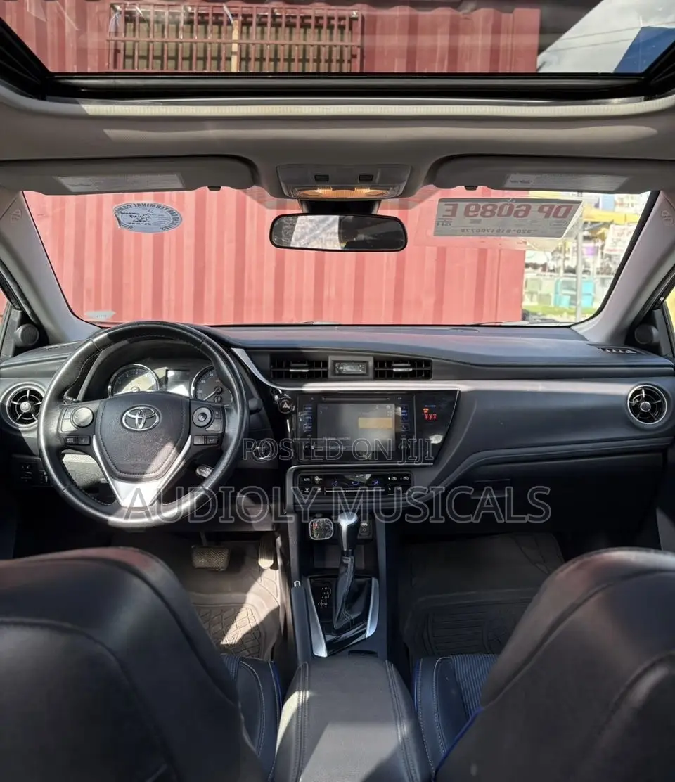 Toyota Corolla 2019 Black