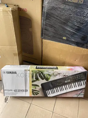 Yamaha PSR E283
