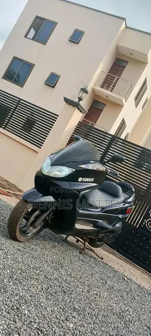 Yamaha Majesty 2011 Black