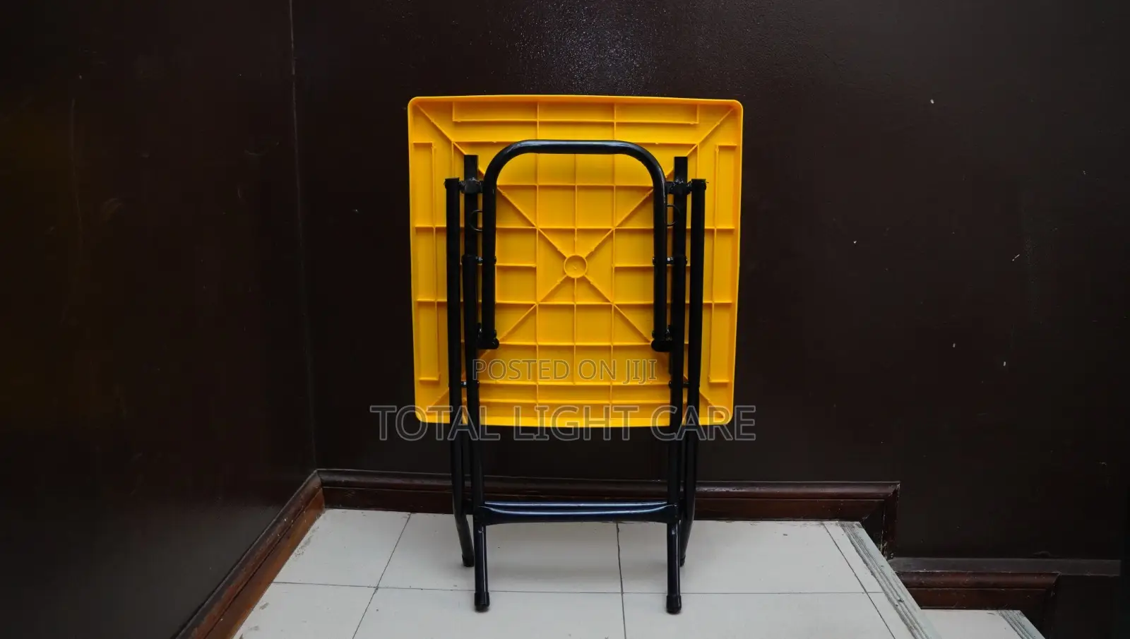 Foldable Mini Table