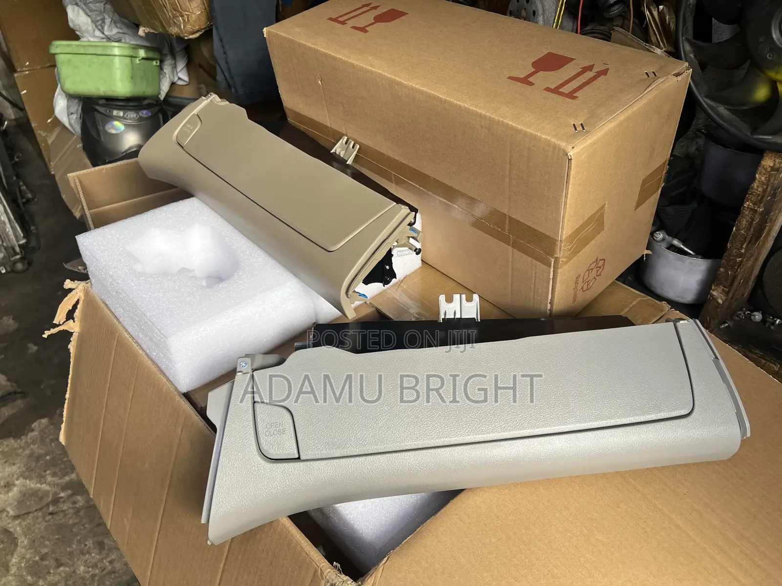 Rav 4 Letter Box