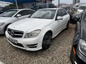 Mercedes-Benz C300 Luxury 4Matic Sedan AWD (3.5L 6cyl 7A) 2013 White