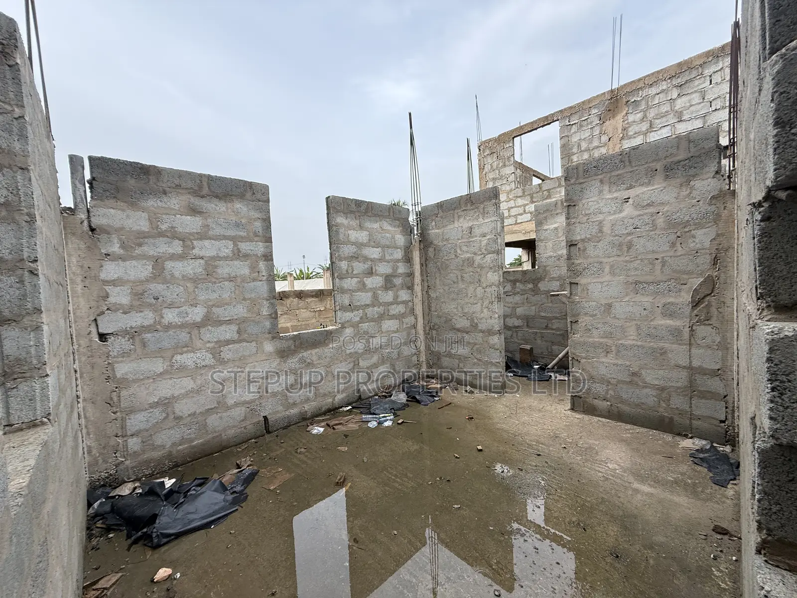 4bdrm House in Adenta, Housing Down for sale