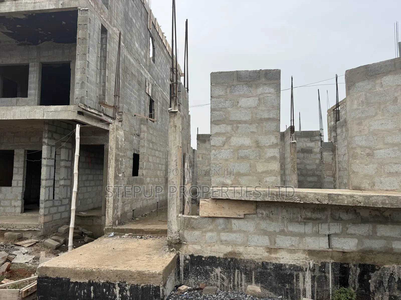 4bdrm House in Adenta, Housing Down for sale