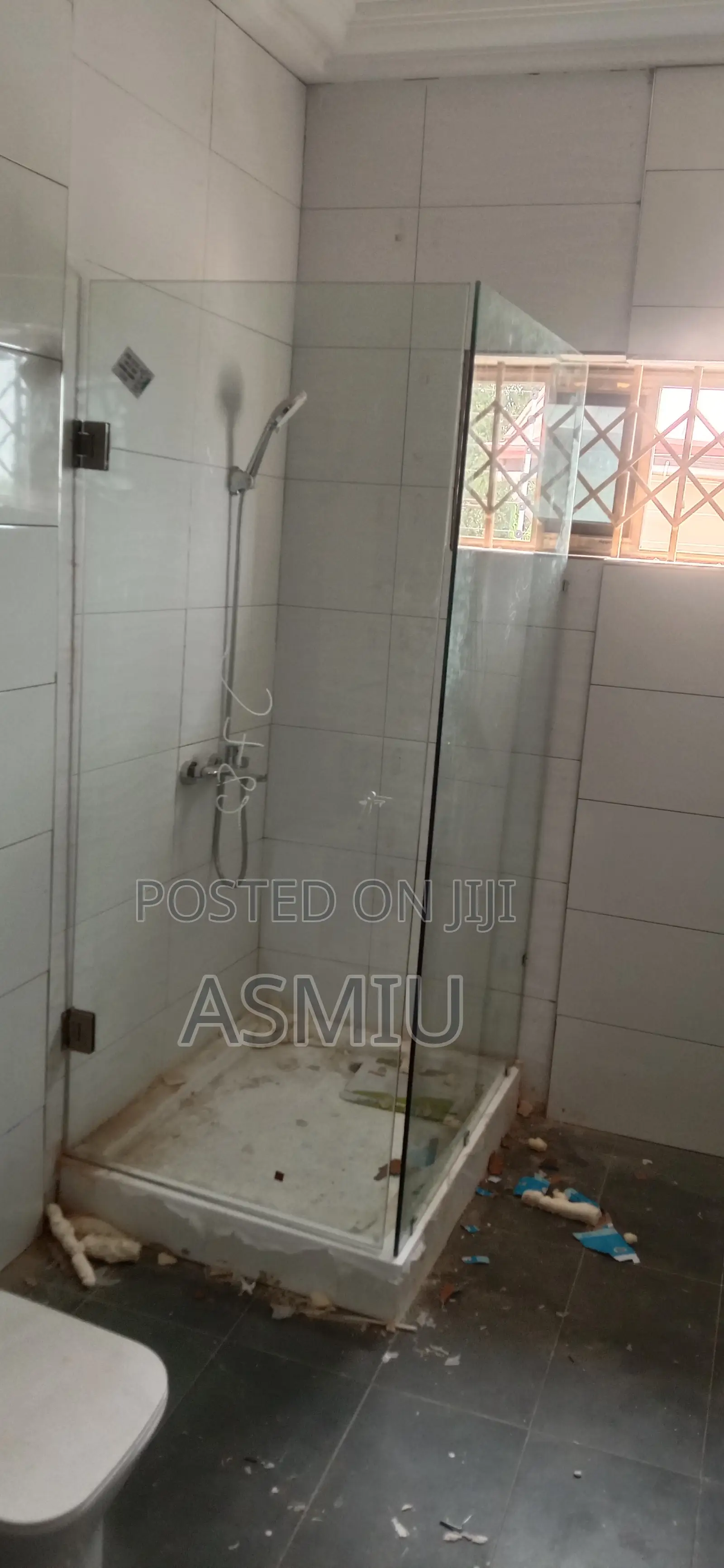 Aluminum Doors And Frameless Shower Doors