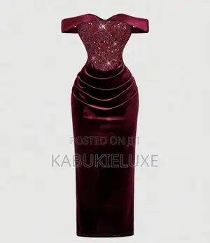 Elegant Burgundy Off-shoulder Velvet Maxi Dress