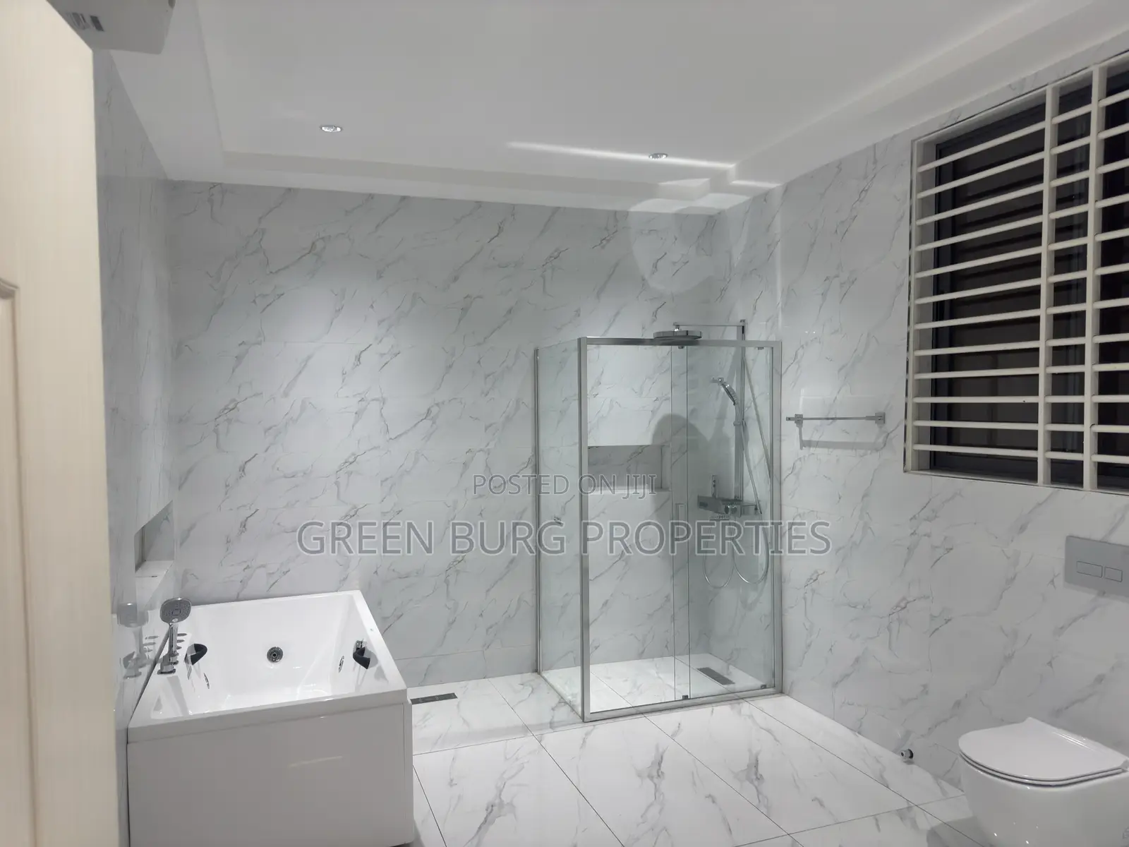 4bdrm House in Green, East Legon for sale