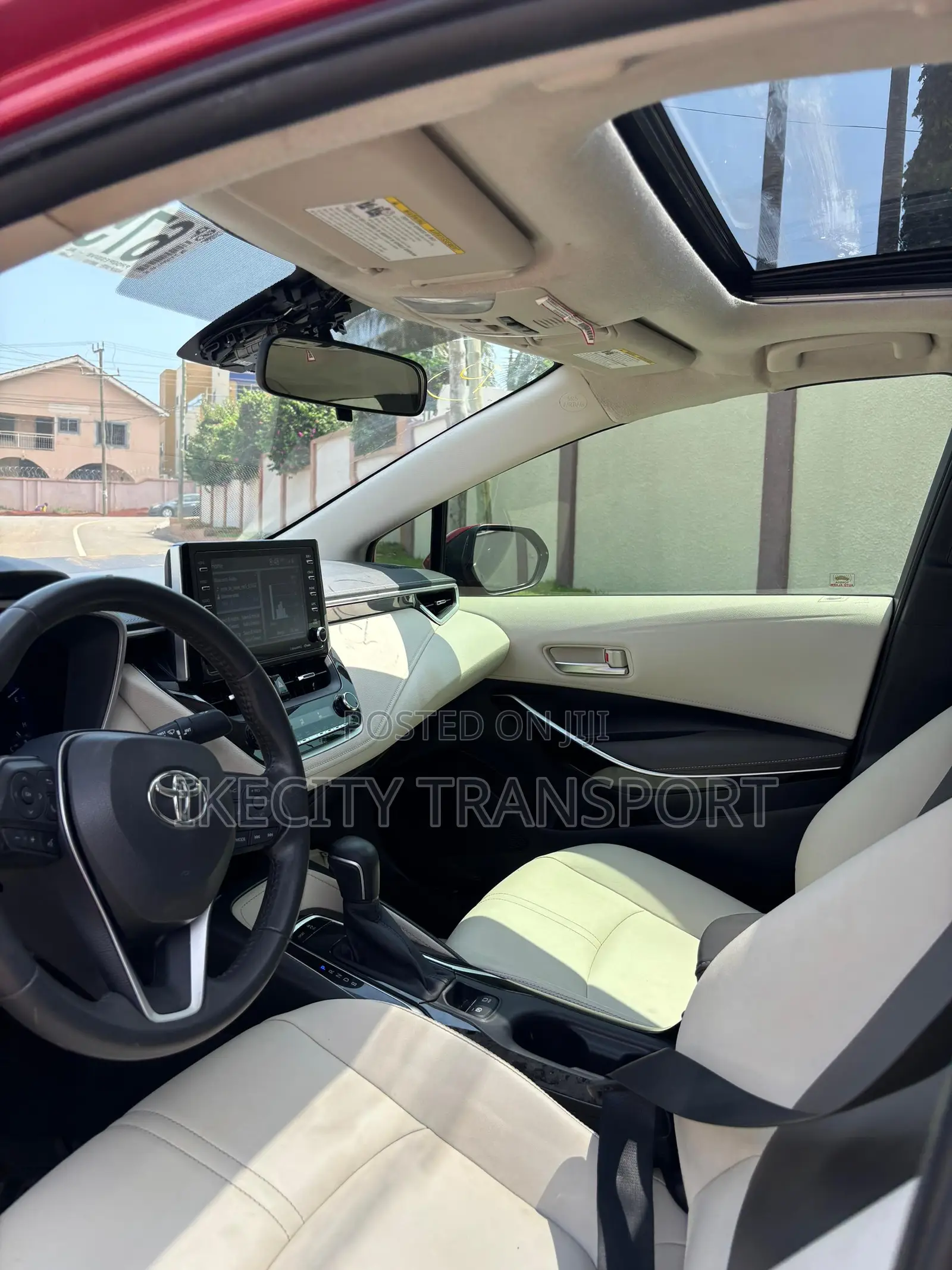 Toyota Corolla LE 2020 Red