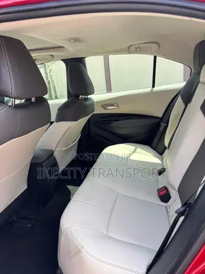 Toyota Corolla LE 2020 Red