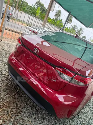 Toyota Corolla LE 2020 Red