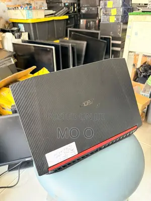 Laptop Acer Nitro 5 12GB AMD Ryzen 5 HDD+SSD 128GB