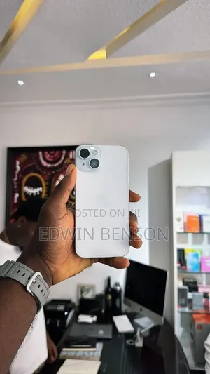 Apple iPhone 15 128 GB White