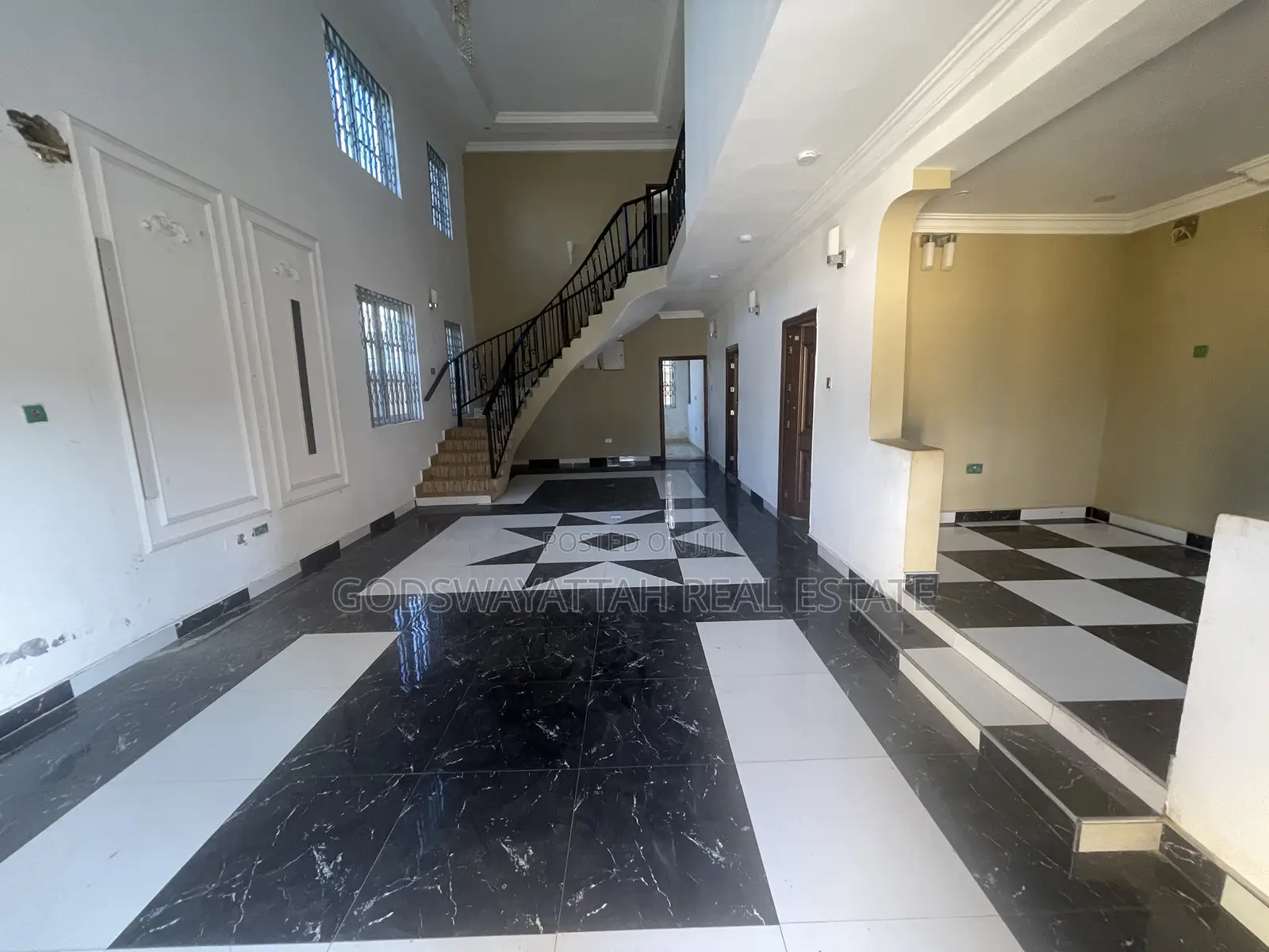 4bdrm House in East Legon, Adjiriganor for rent