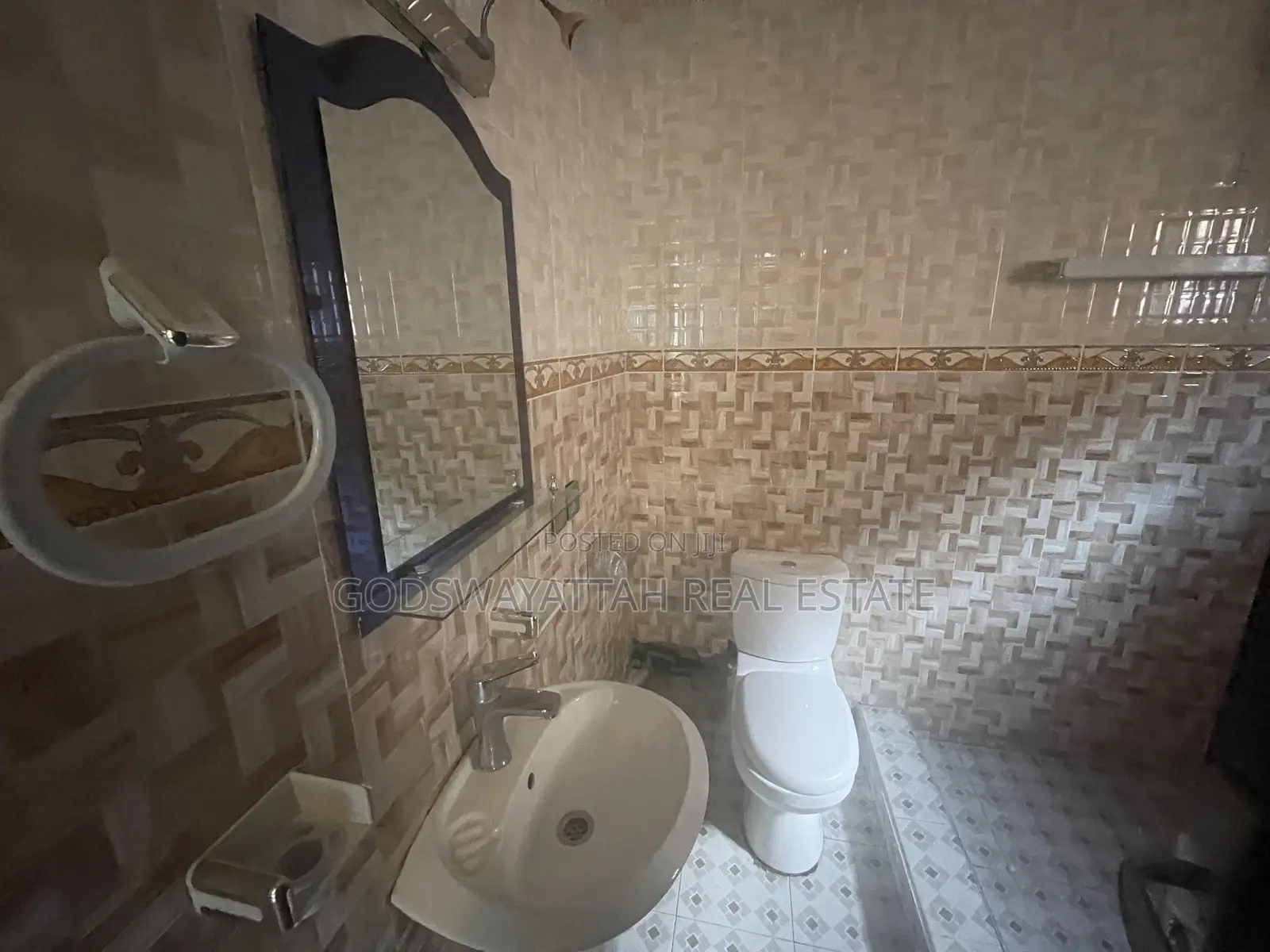 4bdrm House in East Legon, Adjiriganor for rent