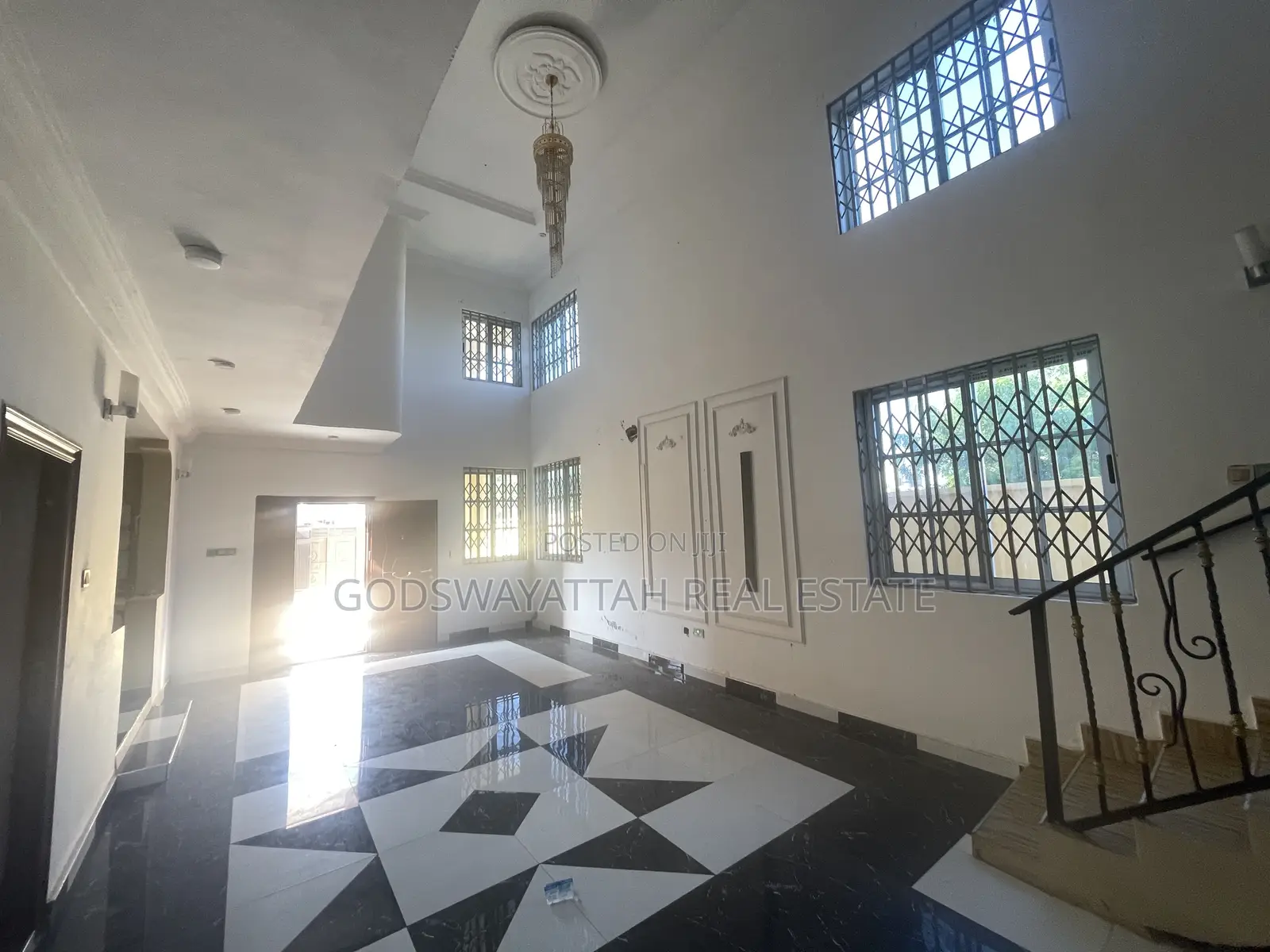 4bdrm House in East Legon, Adjiriganor for rent