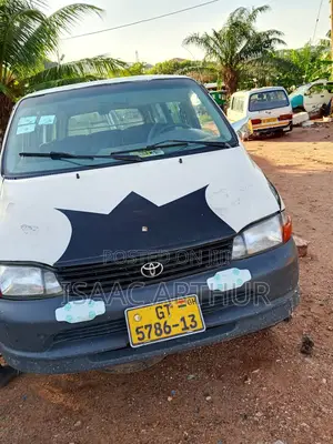 Toyota HiAce 2008 White