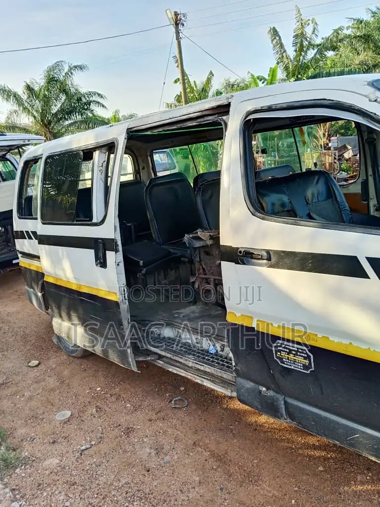 Toyota HiAce 2008 White